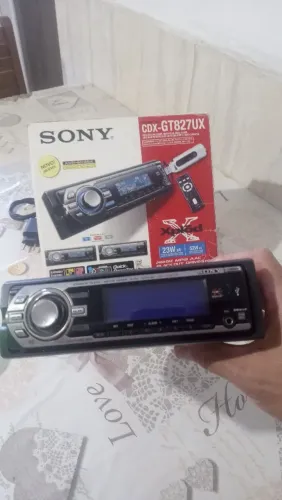 Rádio Sony cdx-GT827UX