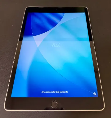 iPad Apple 9ª Geração 256 GB Wi-Fi + Apple Pencil + Teclado + Smart Cover + Acessórios