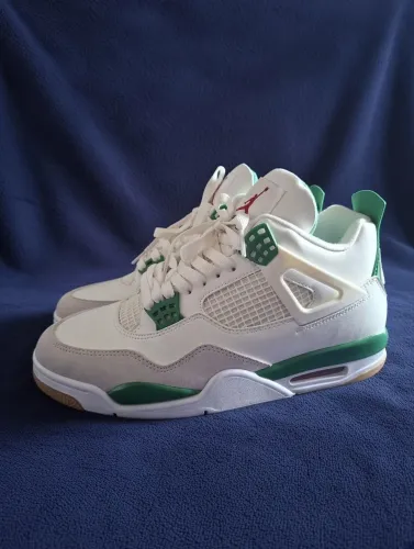 Nike SB x Air Jordan 4 Pine Green