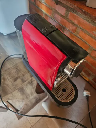 Cafeteira nespresso 110v - R$ 120,00