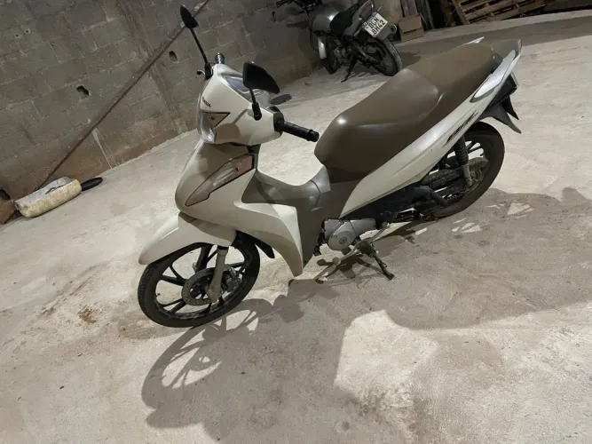 BIZ 125 CC 2022 - NOVA ÚNICA DONA