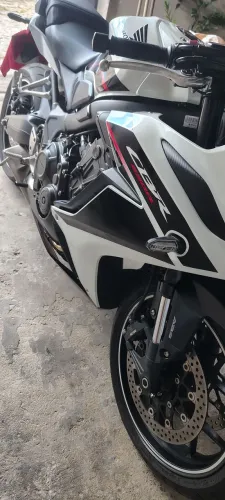 HONDA CBR 650R 25/24 .