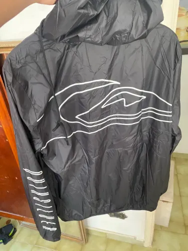 Corta vento Quiksilver original 