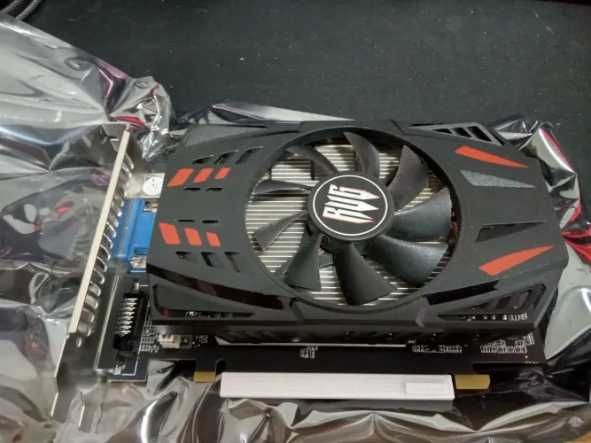 GTX 550 Ti 2GB DDR5 1 Fan + Caixa Original
