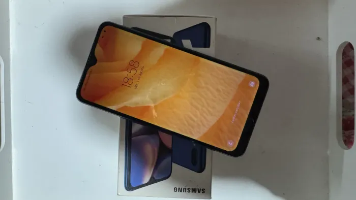 Celular Samsung galaxy A10s bem conservado novinho