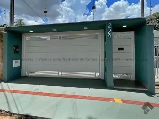 2 suítes, fino acabamento e vias rápidas até o centro!