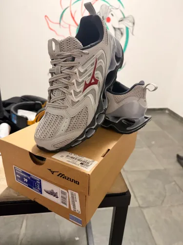 Mizuno Prophecy 14s