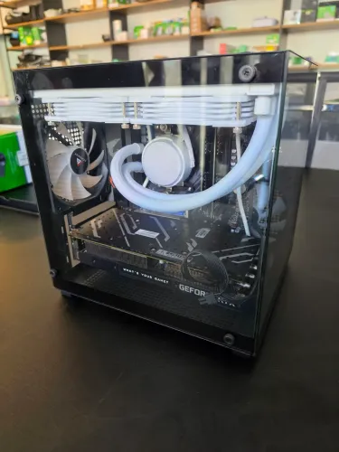 Pc gamer ryzen 7 5800x + 2060super 8gb nvidia