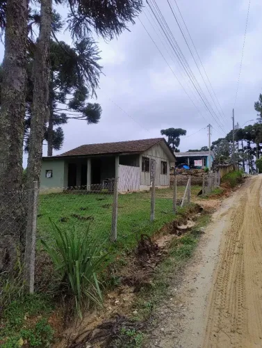 Vendo ou troco pequena chácara
