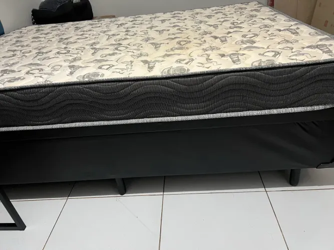 Cama casal box com colchão