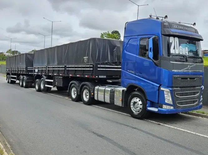 Fh 540 6x4 Bug Leve Mola Ano 2020 Teto Alto Automático + Rodotrem Graneleiro Randon 2018