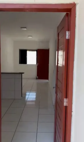 Vendo casa em flores do campo
