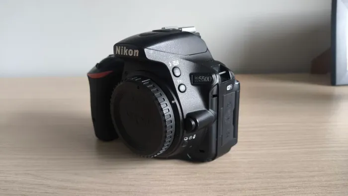 Nikon D5500 + Lente do Kit (18-55mm)