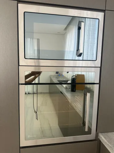 Forno e microondas de embutir Electrolux