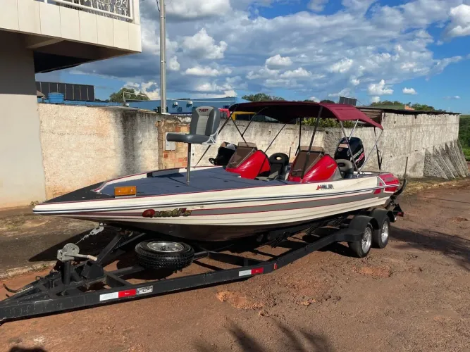 Lancha Quest Angler 2017