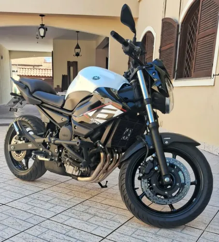 Yamaha XJ6 2015 (SOMENTE VENDA)