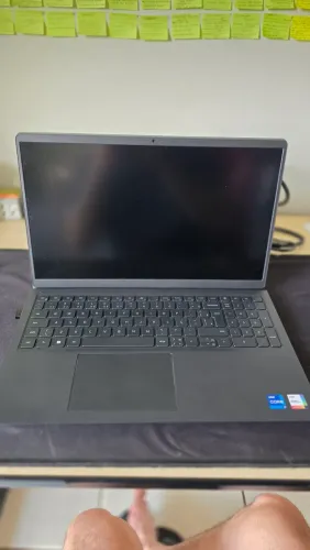 Dell vostro 3520 i7 16gb
