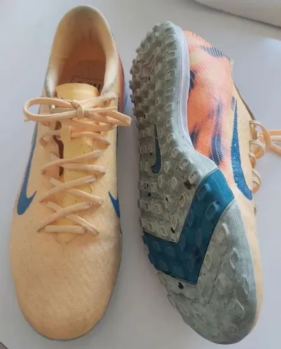 Chuteira nike Society