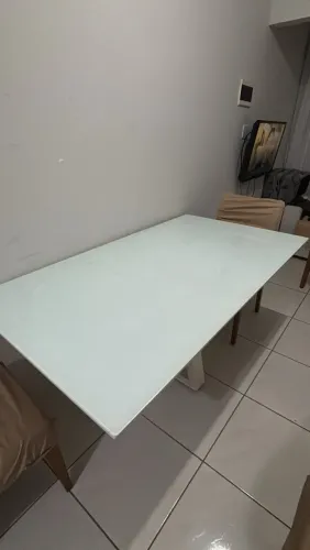 Mesa de Jantar com 4 cadeiras URGENTE