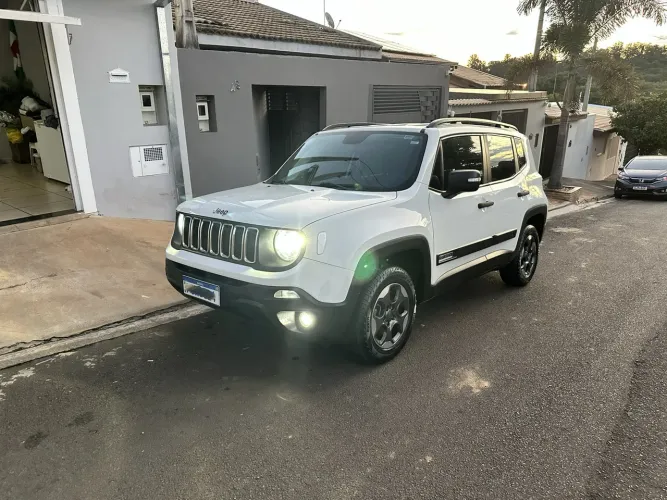 Jeep Renegade STD 1.8 4X2 Flex 16V AUT 2021