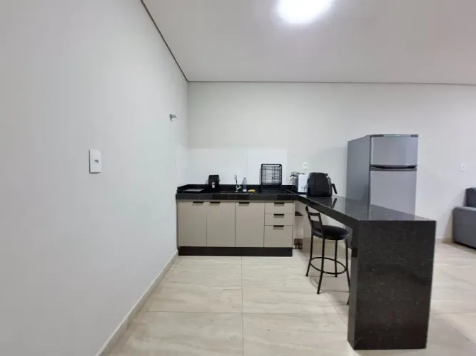 Kitnet para aluguel, 1 quarto, 1 vaga, Centro - Divinópolis/MG
