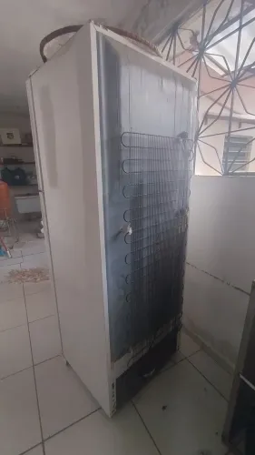 VENDO GELADEIRA.