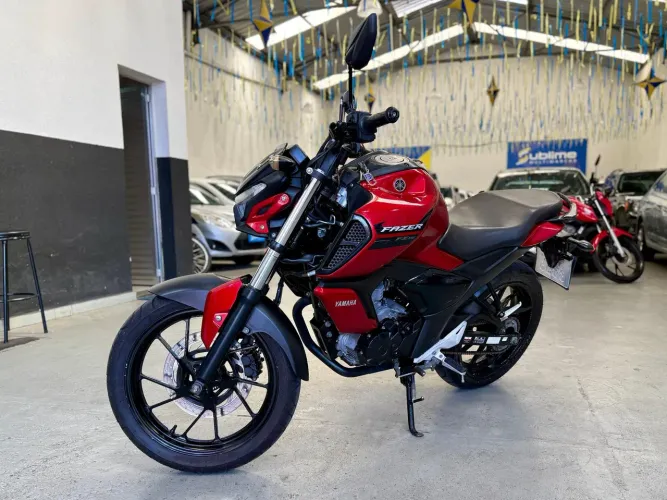 FAZER FZ15 150 FLEX VERMELHA 2023/2024