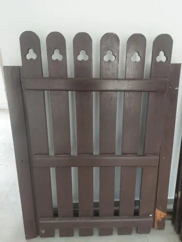 Portão de madeira tratada!!! 1,40x0,90