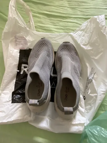 Vendo tênis Comfort, 30