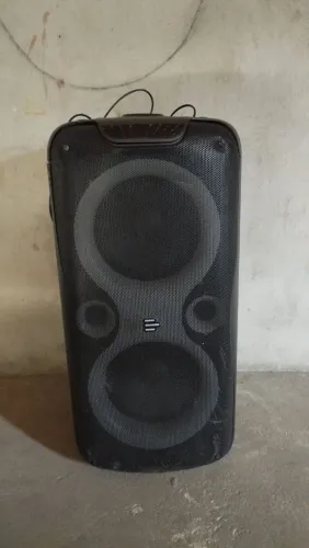 Vendo caixa de som bluetooth pulse box funcionando perfeitamente pra vender logo 600$