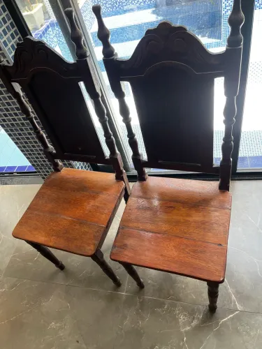 Cadeira de ipê e sucupira mais cadeira antiga Imbuia