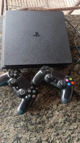 VENDO PS4 SEMI NOVO