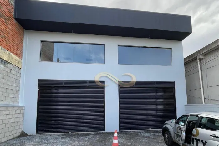 Loja para alugar, 122 m² com mezanino, a 70 metros da IGREJA DA MATRIZ- Centro - Gravataí/
