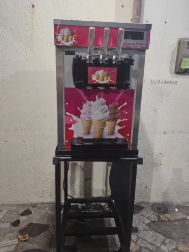 Máquina de Sorvete Expresso Nova
