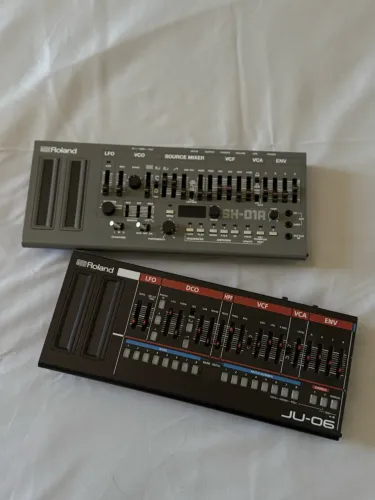 Roland Boutique SH-01A e JU-06