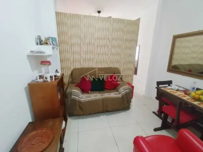 Kitnet/Conjugado - / Residencial / Centro