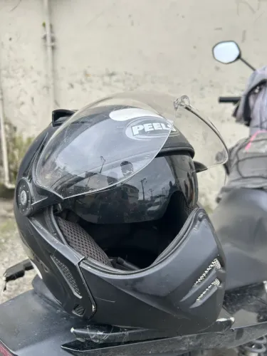 Capacete Peels
