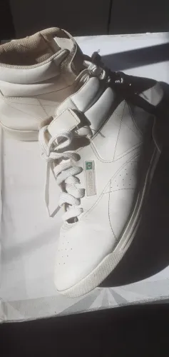 Tênis Cano Alto Moleca