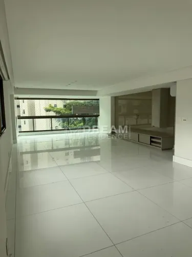 Imóvel para venda possui 185 metros quadrados com 3 quartos em Boa Viagem - Recife - PE