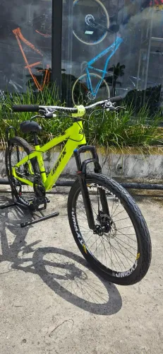 Bicicleta Dropp x PRO Freeride
