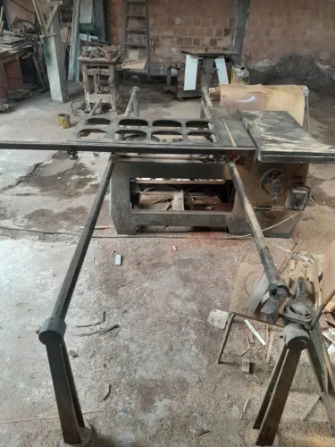 SERRA DE BANCADA - Esquadrejadeira Invicta Rockwell (Linha Division)