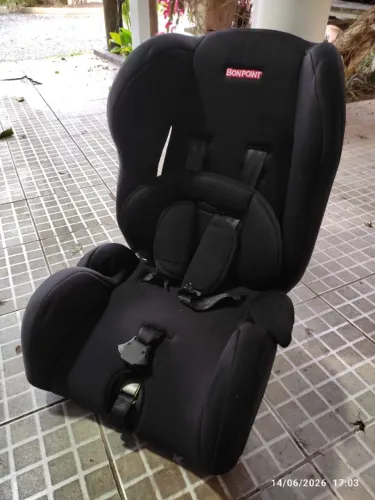 Cadeirinha para Auto Bonpoint (9kg a 36kg) - Excelente Estado