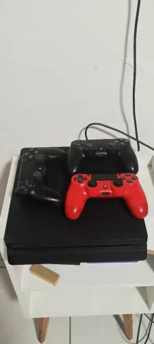 PS4 Slim 1TB+ 3 controles originais