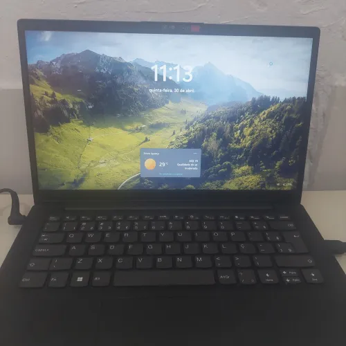 Notebook Lenovo pouco uso 
