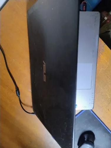 Asus Notebook i5 8Gb Ram