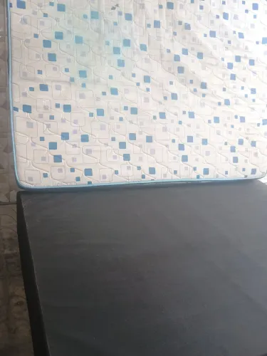 Cama box casal base e o colchão espuma 