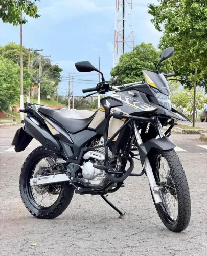 XRE 300 
