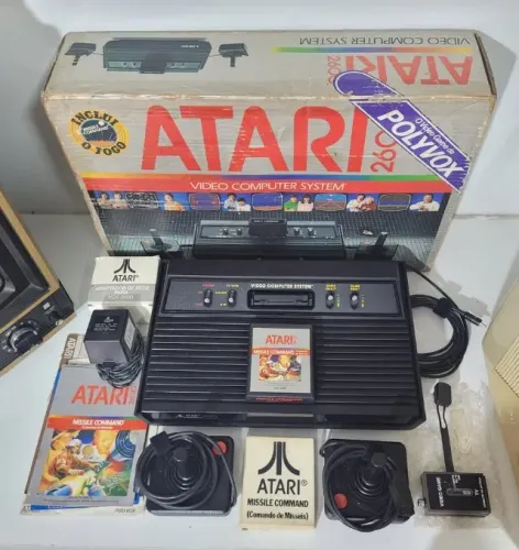 Atari 2600 Polyvox Funcionando