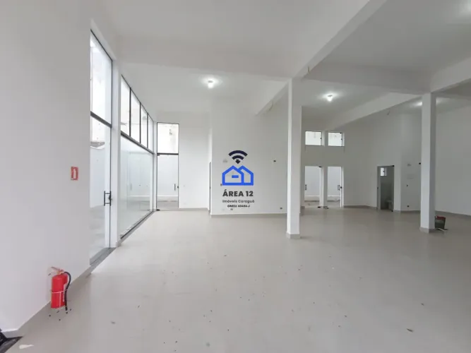Salas comerciais para locação no Centro de Caraguatatuba, SP
