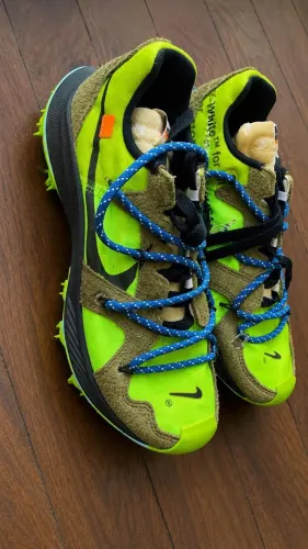 Tênis Nike Original Nº 35 - Performance para Trilha e Aventura - Nunca Usado
